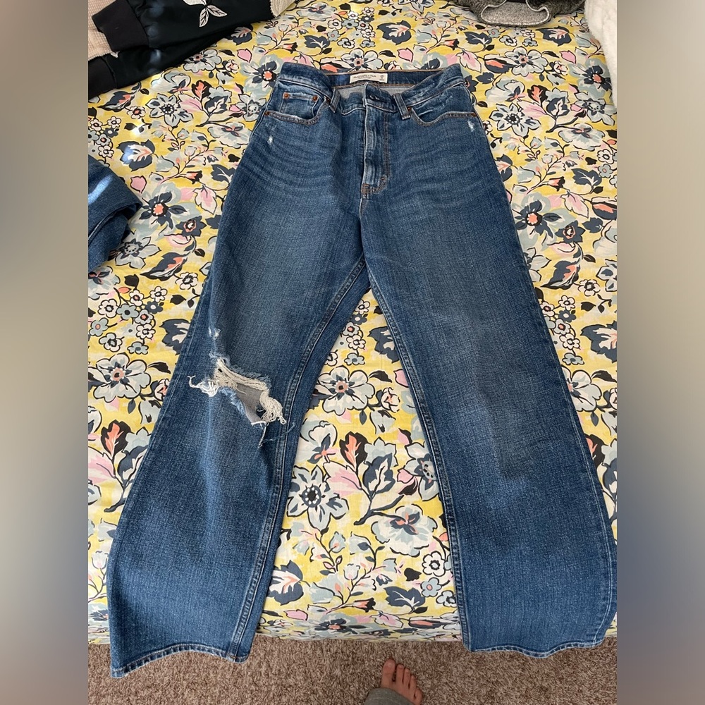 Abercrombie Curve Love Ankle Straight 90s Ultra High Rise Jeans